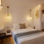 Allure Breeze 4* Oia (Santorini)