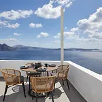 Allure Breeze Bed & Breakfast 4*