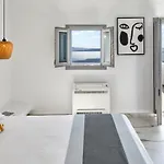 Allure Breeze 4* Oia (Santorini)