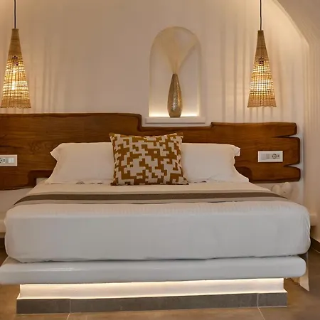 Allure Breeze Bed & Breakfast 2*