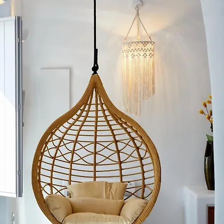 Allure Breeze Bed & Breakfast 4*