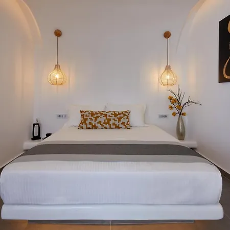 Allure Breeze Oia (Santorini)