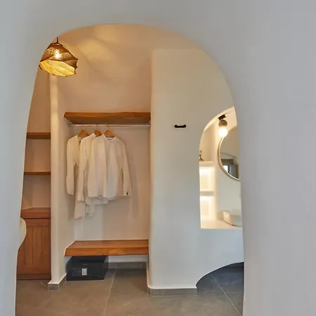 Allure Breeze Oia (Santorini)