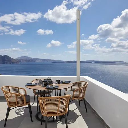 Allure Breeze Bed & Breakfast 4*