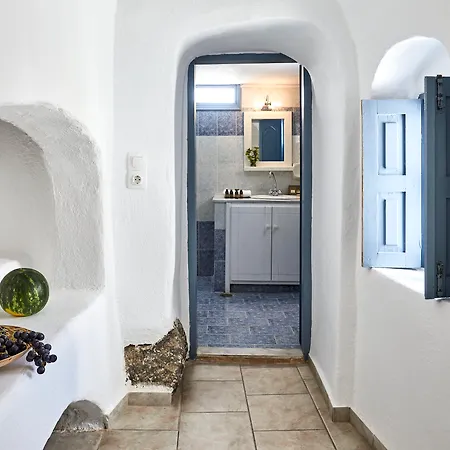 Allure Breeze Oia (Santorini)