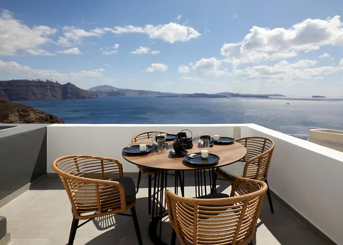 Allure Breeze Bed & Breakfast 4*