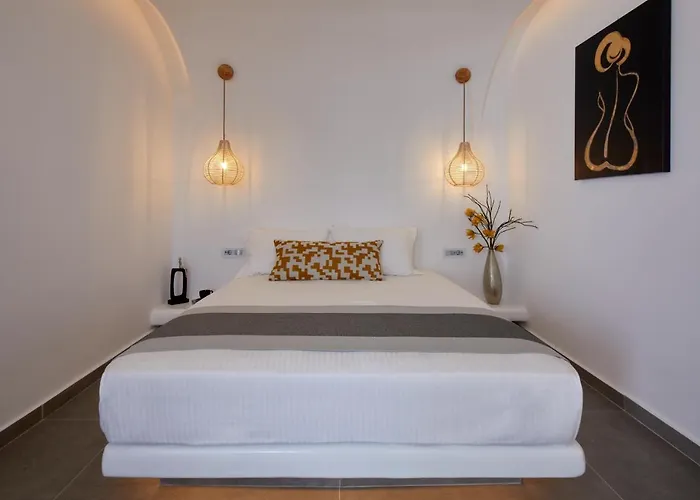 Allure Breeze Oia (Santorini)