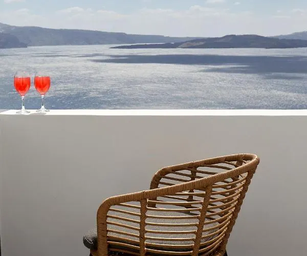 Allure Breeze Oia (Santorini)