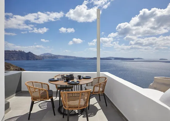 Allure Breeze Bed & Breakfast 4*