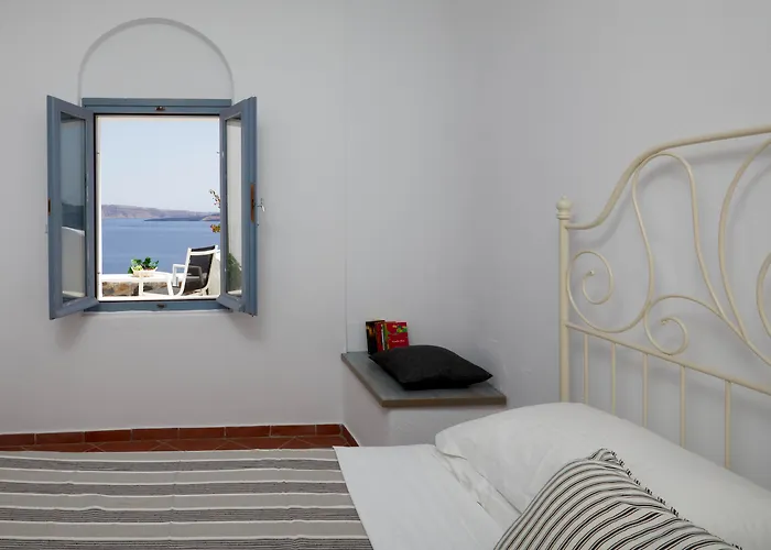 Allure Breeze Oia (Santorini)