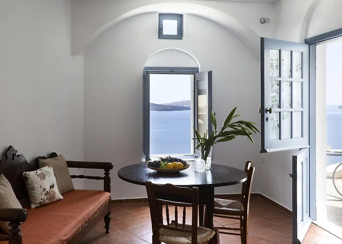 Allure Breeze Oia (Santorini)