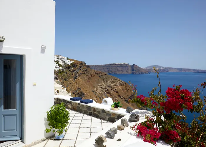 Allure Breeze Bed and Breakfast 4*